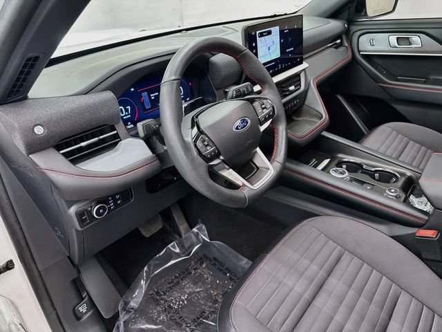 Certified 2025 Ford Explorer ST-Line AWD/4WD image 9