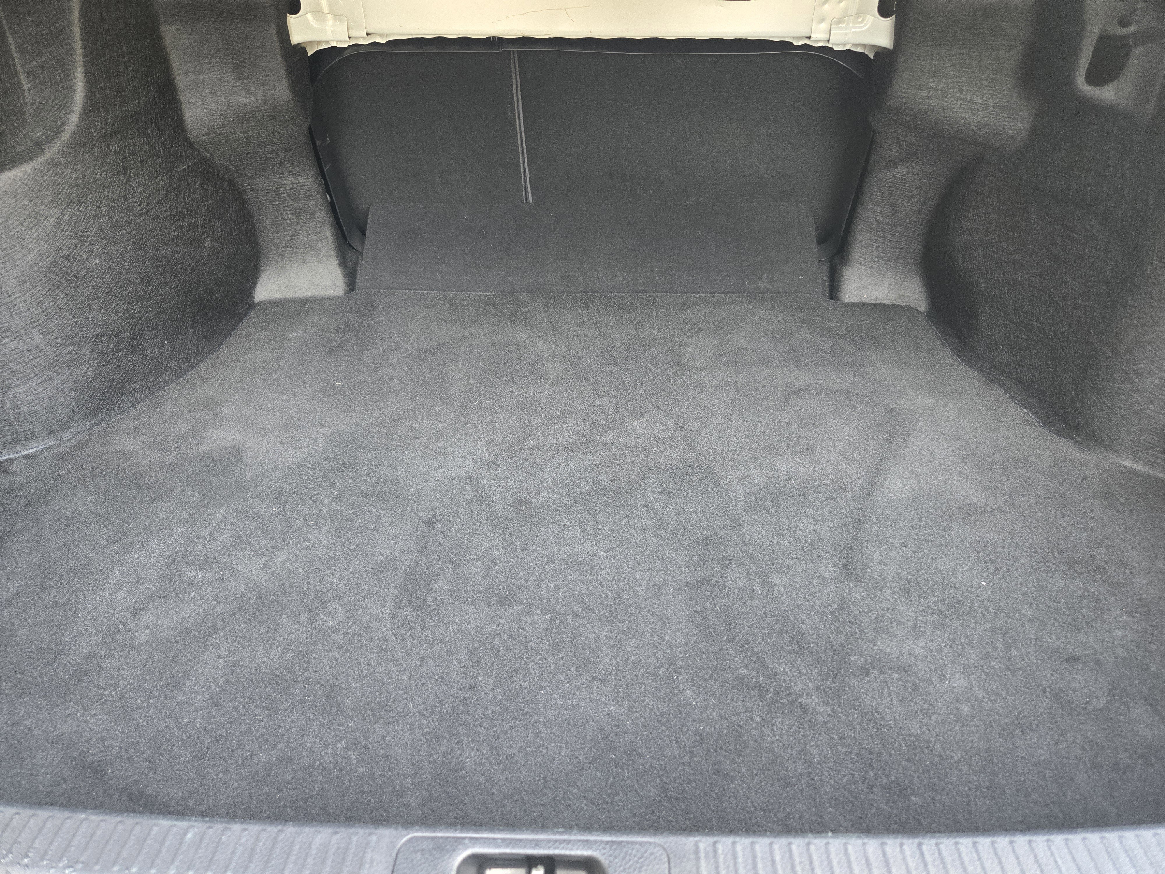 Used 2019 Toyota Camry SE image 23