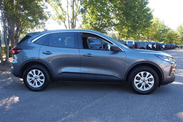 Certified 2023 Ford Escape Active AWD/4WD image 8