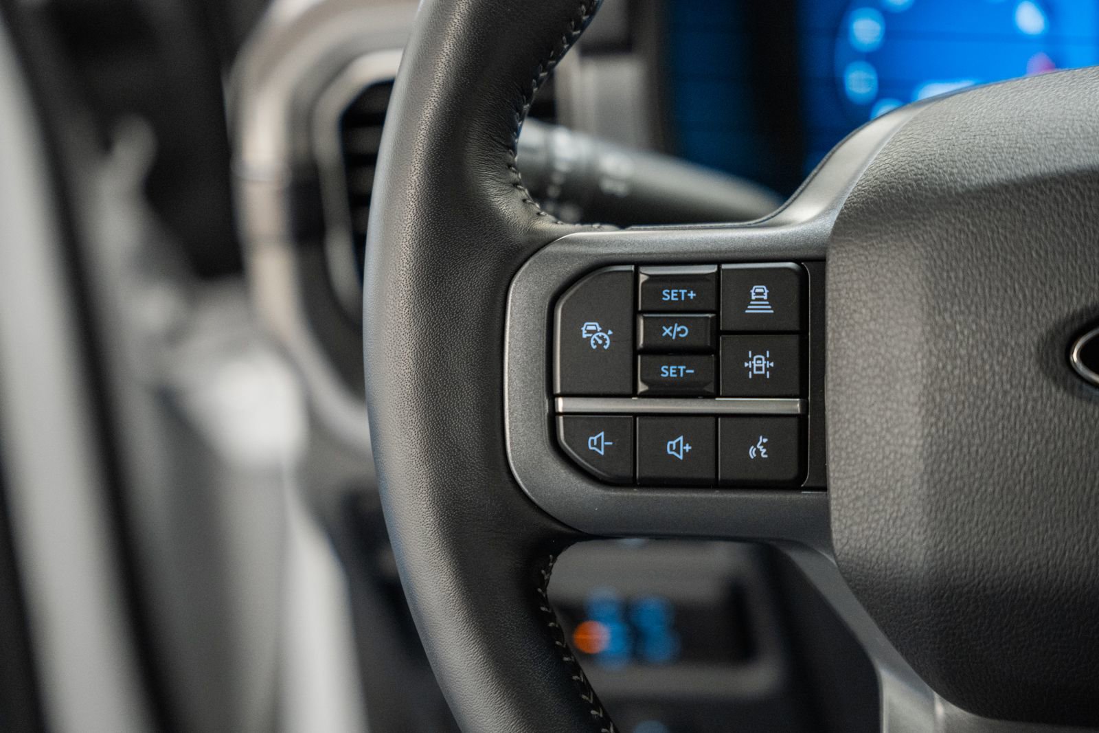 Certified 2024 Ford F150 Lariat image 32