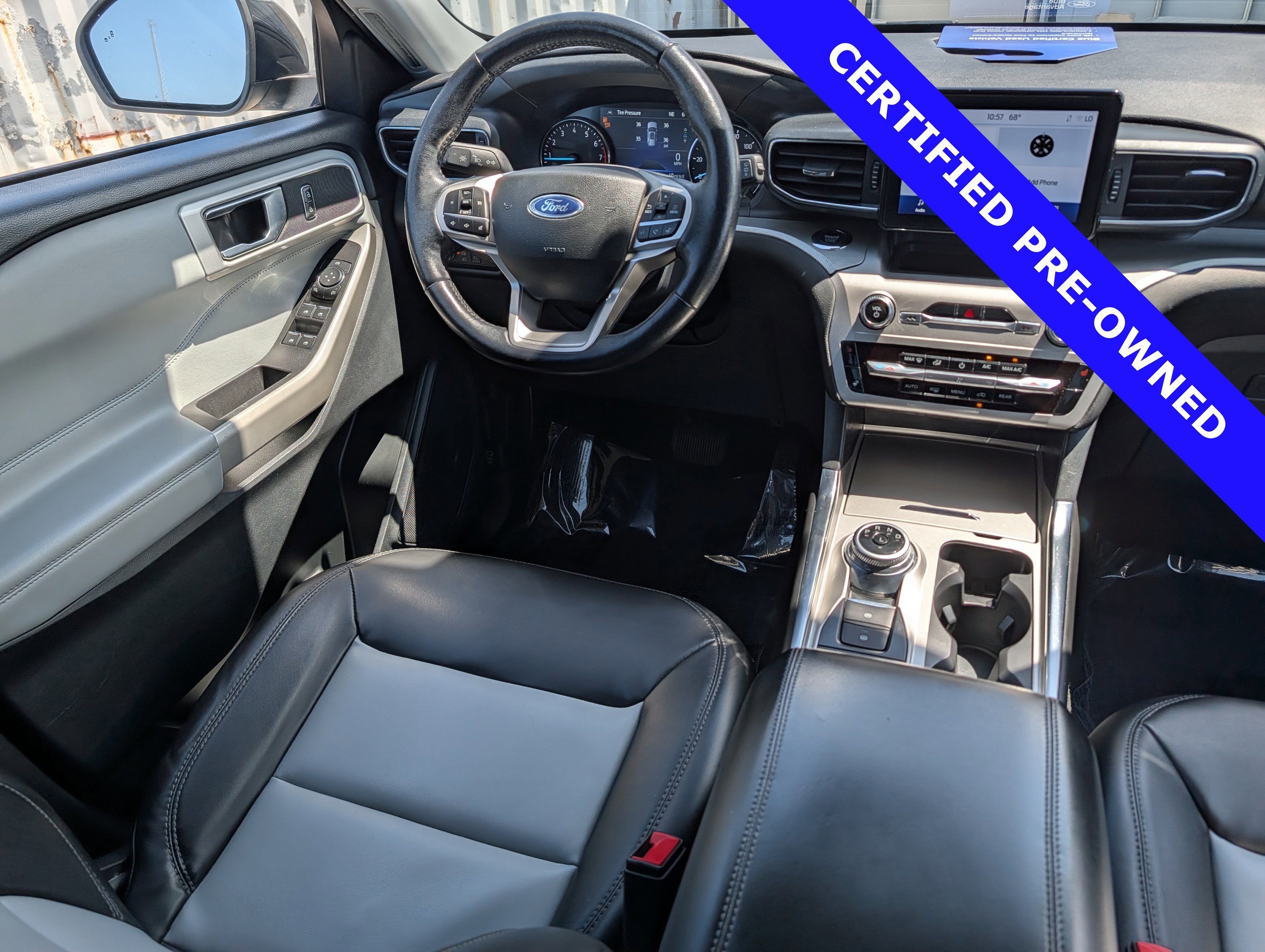 Certified 2022 Ford Explorer XLT w/ Equipment Group 202A AWD/4WD image 21