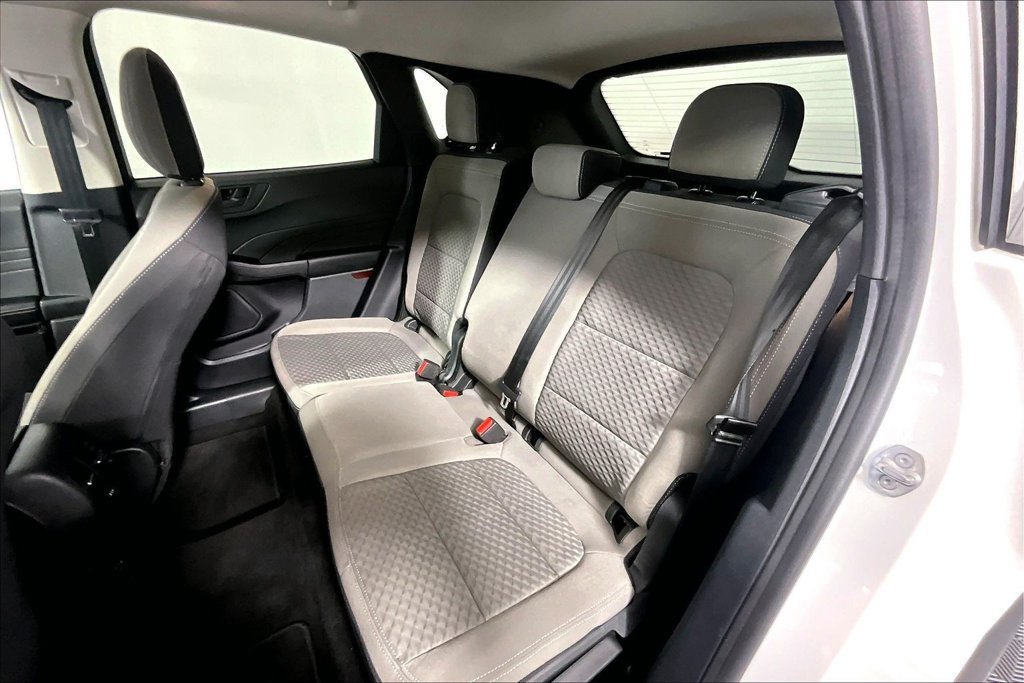 Certified 2022 Ford Escape SE w/ Cold Weather Package AWD/4WD image 26