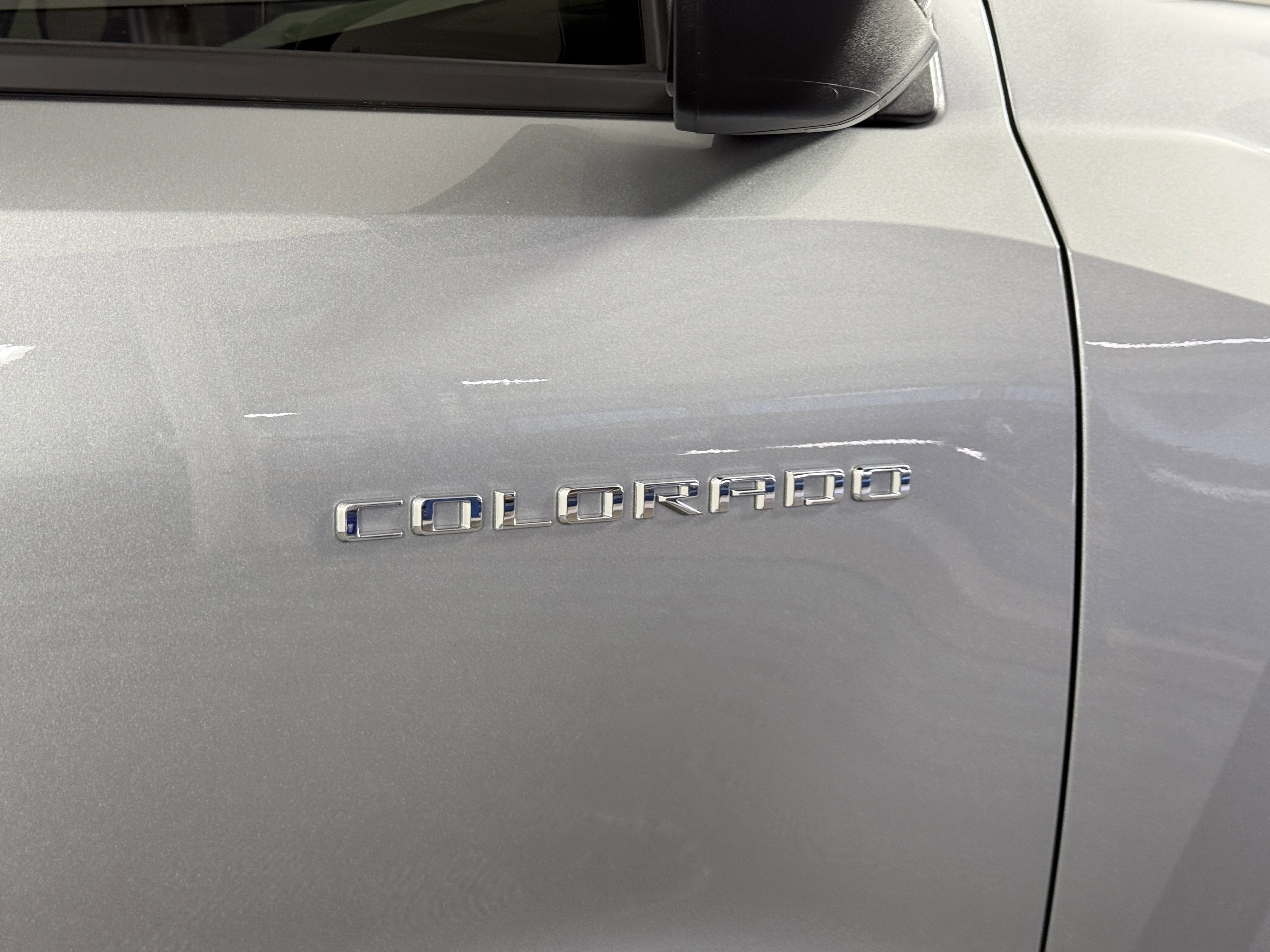 Used 2024 Chevrolet Colorado LT w/ LT Convenience Package III image 9