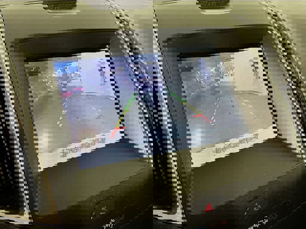 Certified 2020 Ford Edge SEL w/ Cold Weather Package image 28