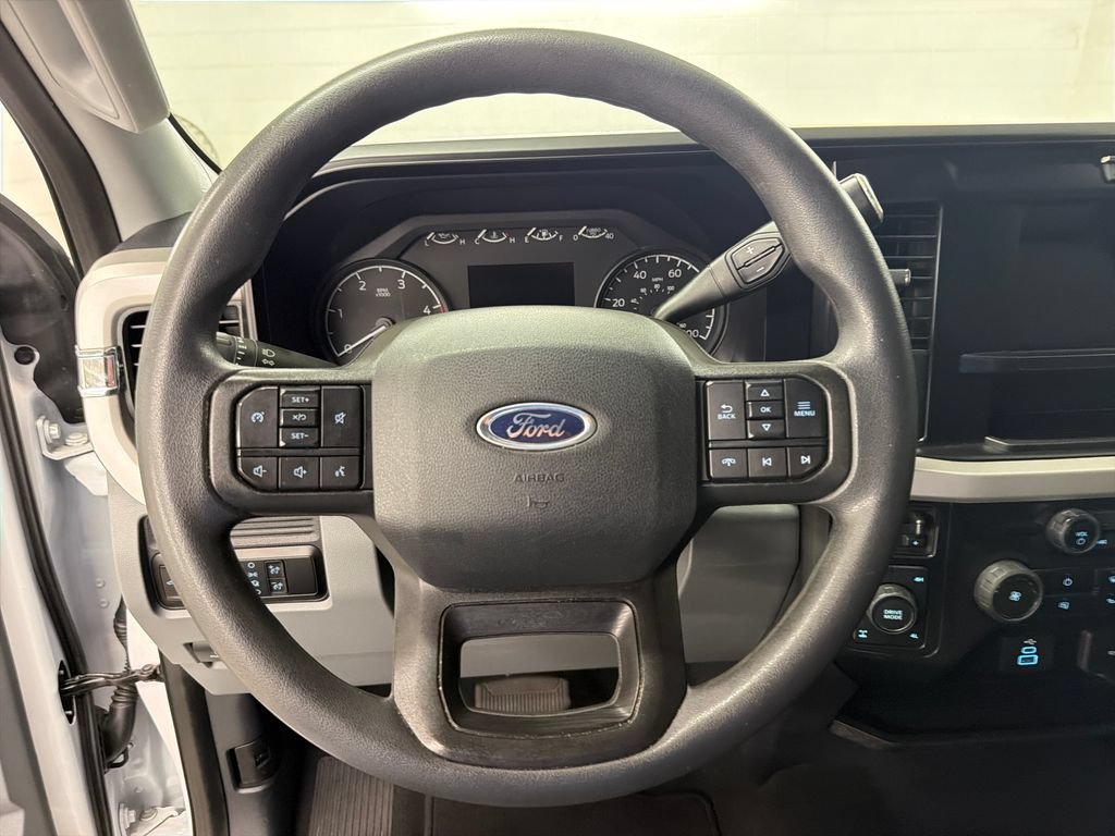 Certified 2025 Ford F250 XLT w/ FX4 Off-Road Package AWD/4WD image 35