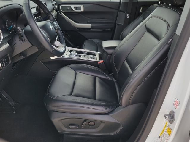 Certified 2024 Ford Explorer XLT w/ Equipment Group 202A image 7