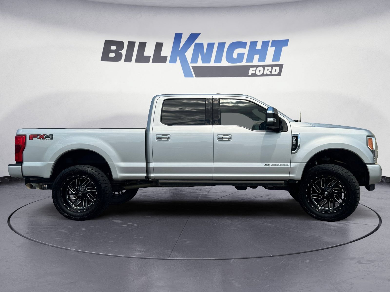 Certified 2018 Ford F250 Platinum w/ Platinum Ultimate Package AWD/4WD image 6