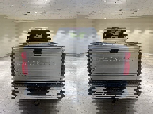 Used 2022 Chevrolet Silverado 3500 LT w/ Convenience Package image 4