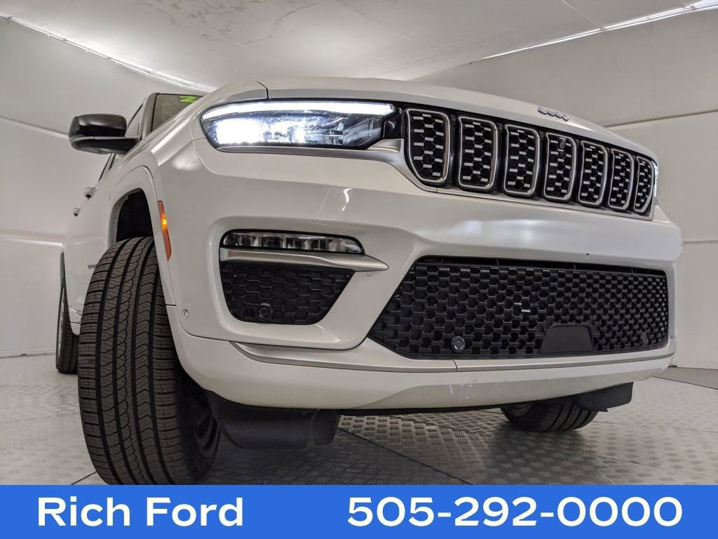 Used 2023 Jeep Grand Cherokee Summit image 31