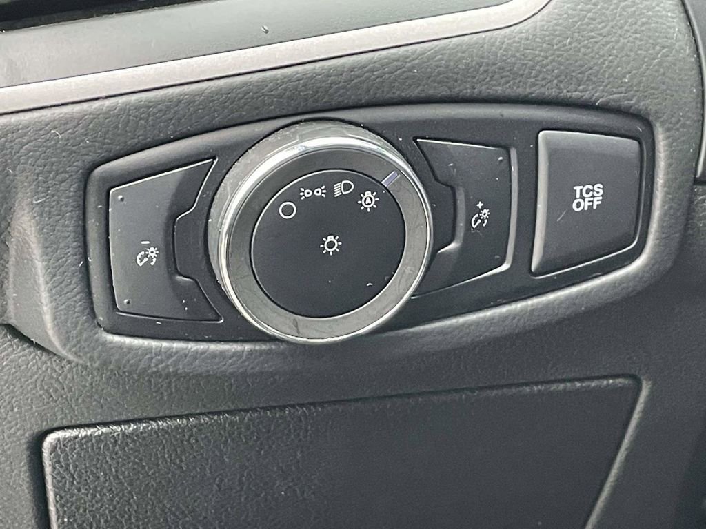 Certified 2023 Ford Edge SEL image 17