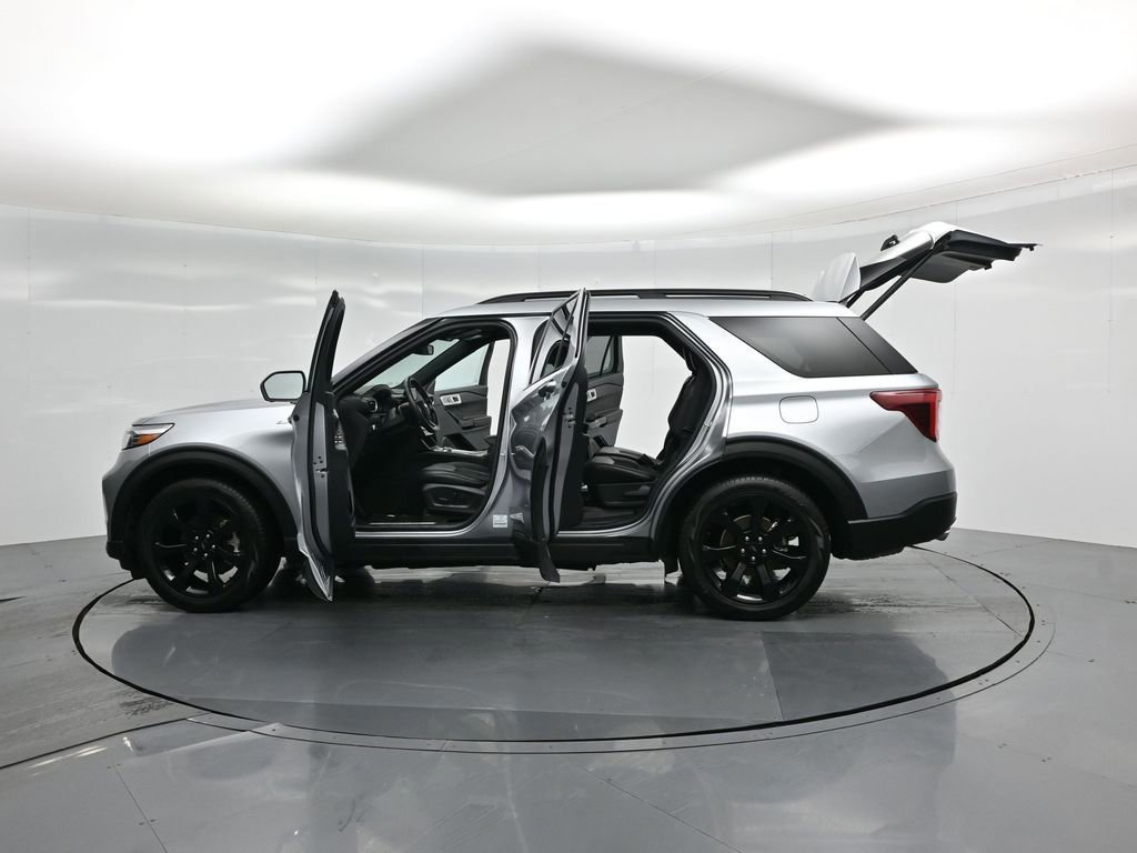 Certified 2023 Ford Explorer ST-Line w/ Class IV Trailer Tow Package image 62