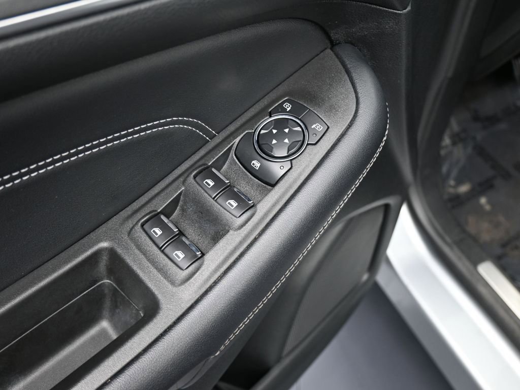 Certified 2022 Ford Edge Titanium w/ Equipment Group 301A image 36