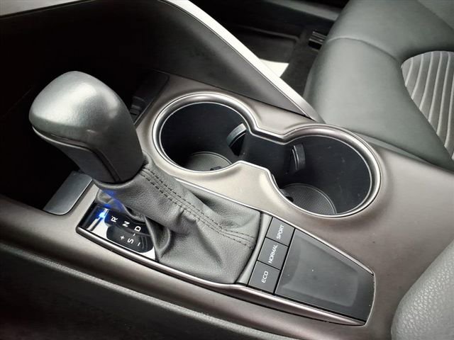Used 2022 Toyota Camry SE image 27