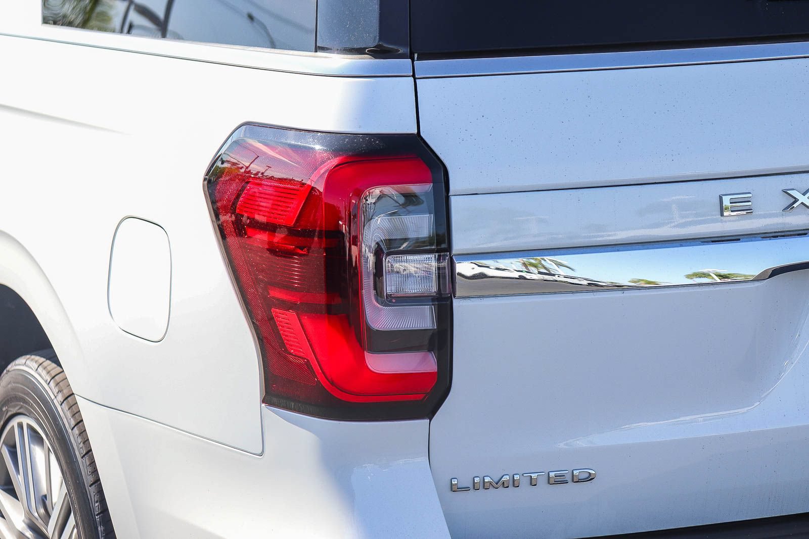 Certified 2023 Ford Expedition Max Limited AWD/4WD image 7