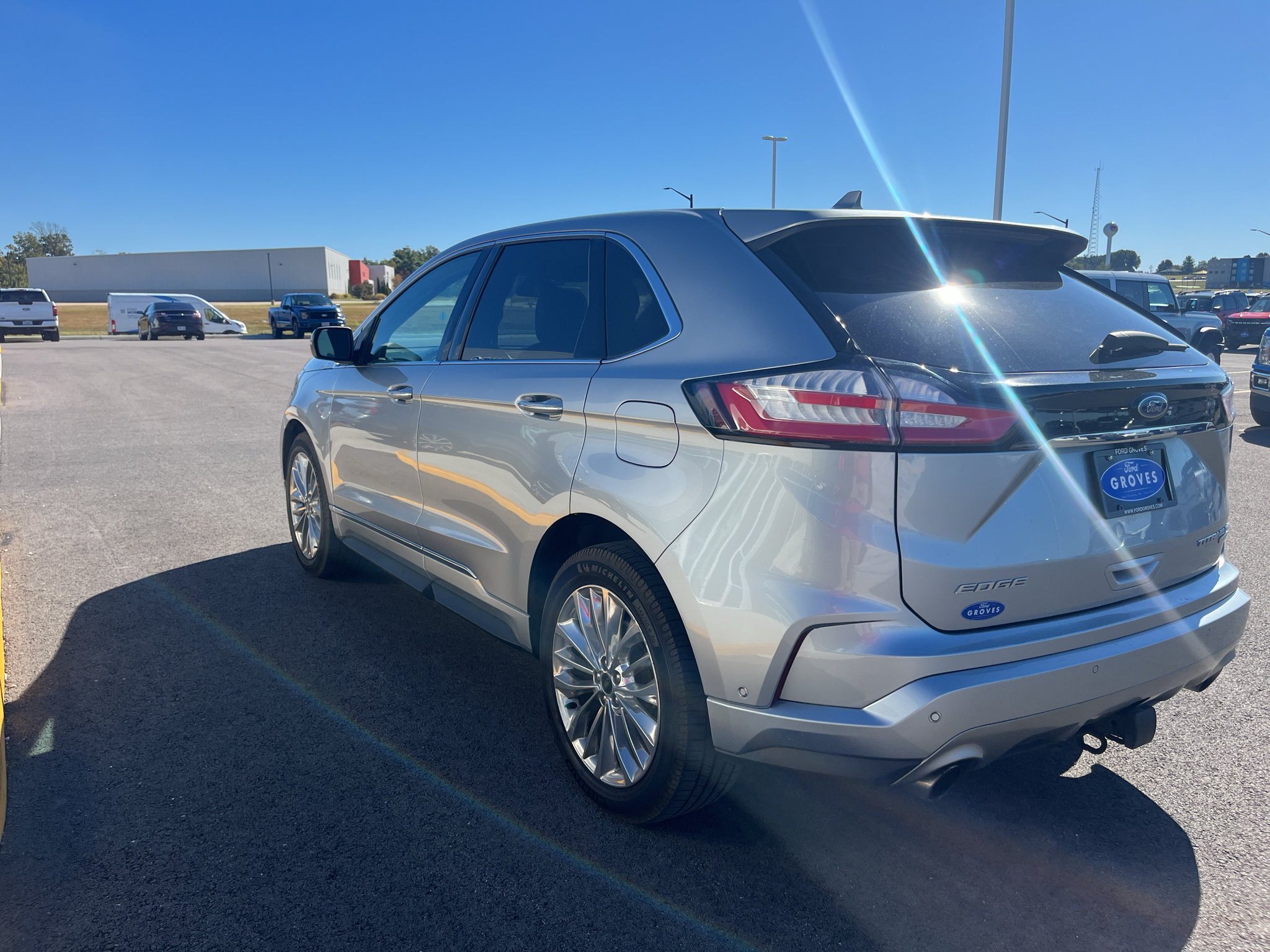 Certified 2020 Ford Edge Titanium w/ Equipment Group 301A AWD/4WD image 7