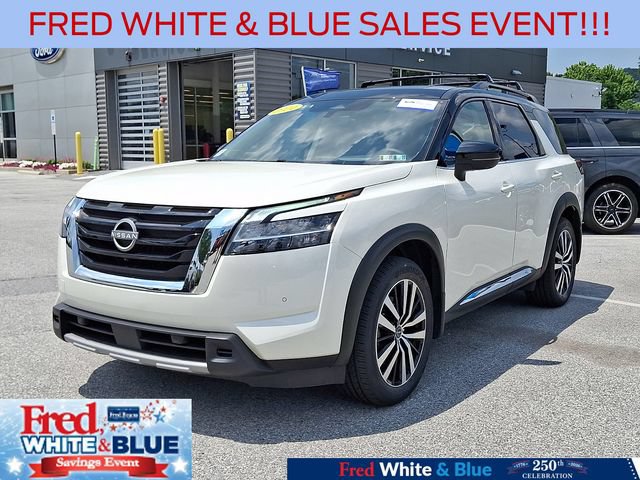 Used 2024 Nissan Pathfinder Platinum w/ Cargo Package AWD/4WD image 4