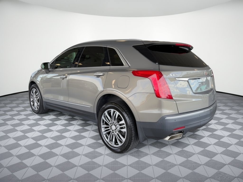 Used 2018 Cadillac XT5 Premium Luxury FWD image 3
