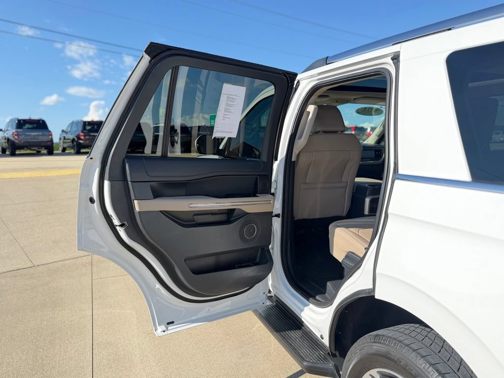 Certified 2024 Ford Expedition Limited AWD/4WD image 33