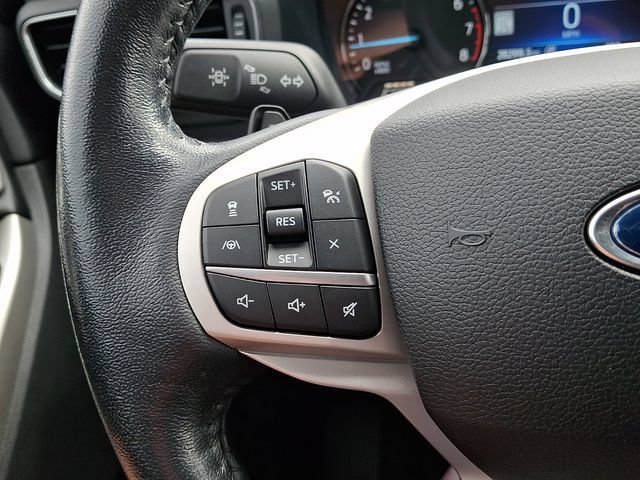 Certified 2020 Ford Explorer XLT w/ Equipment Group 202A AWD/4WD image 23