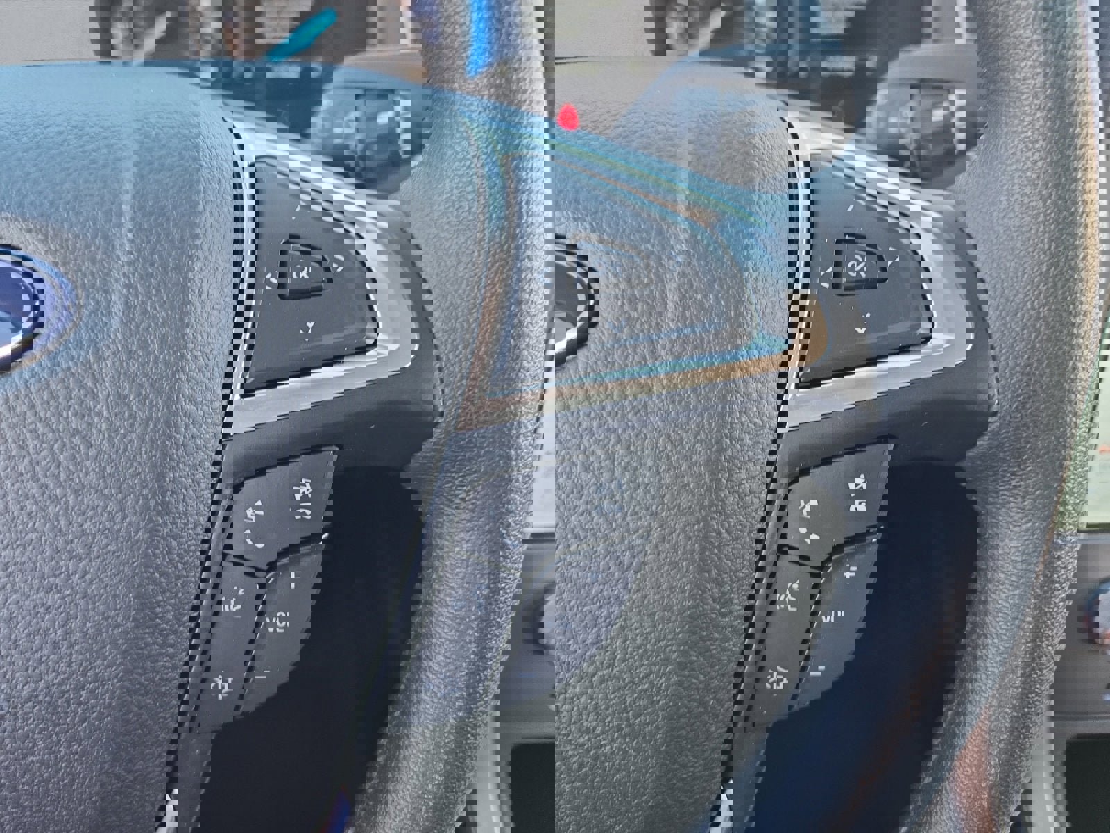 Certified 2022 Ford Edge SEL w/ Convenience Package image 15