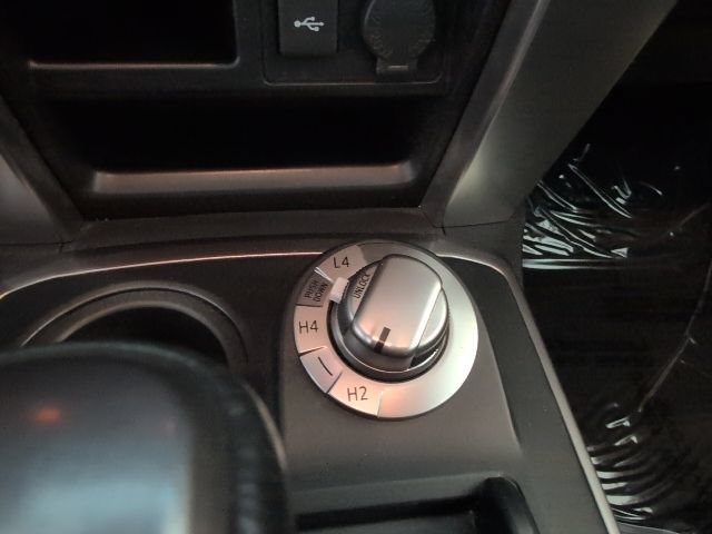 Used 2022 Toyota 4Runner SR5 Premium w/ Moonroof Package AWD/4WD image 25