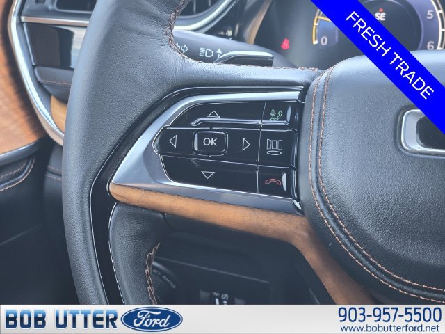 Used 2024 Jeep Grand Cherokee Summit AWD/4WD image 29