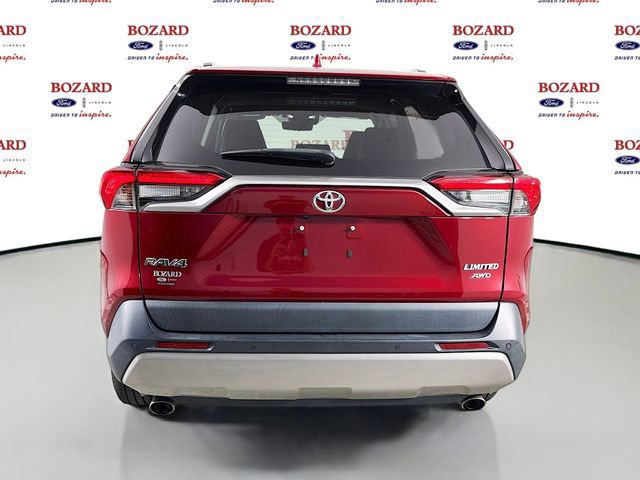 Used 2022 Toyota RAV4 Limited AWD/4WD image 4
