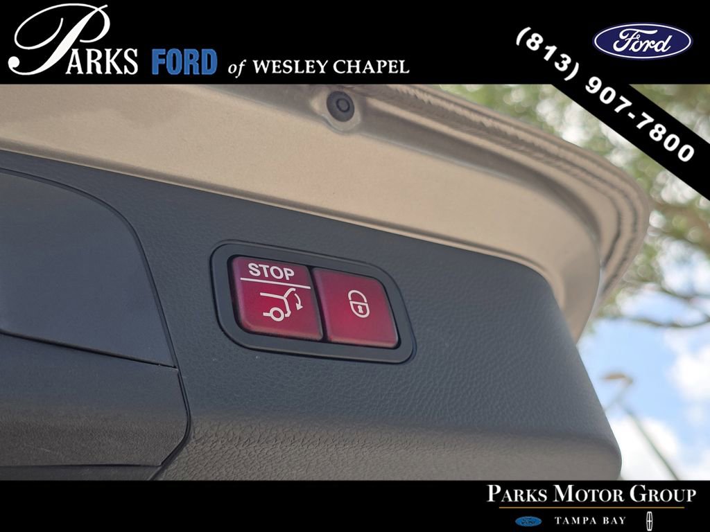 Used 2021 Mercedes-Benz GLC 300 4MATIC image 9