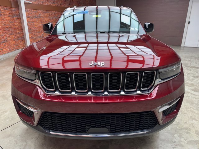 Used 2022 Jeep Grand Cherokee Limited 4xe image 9