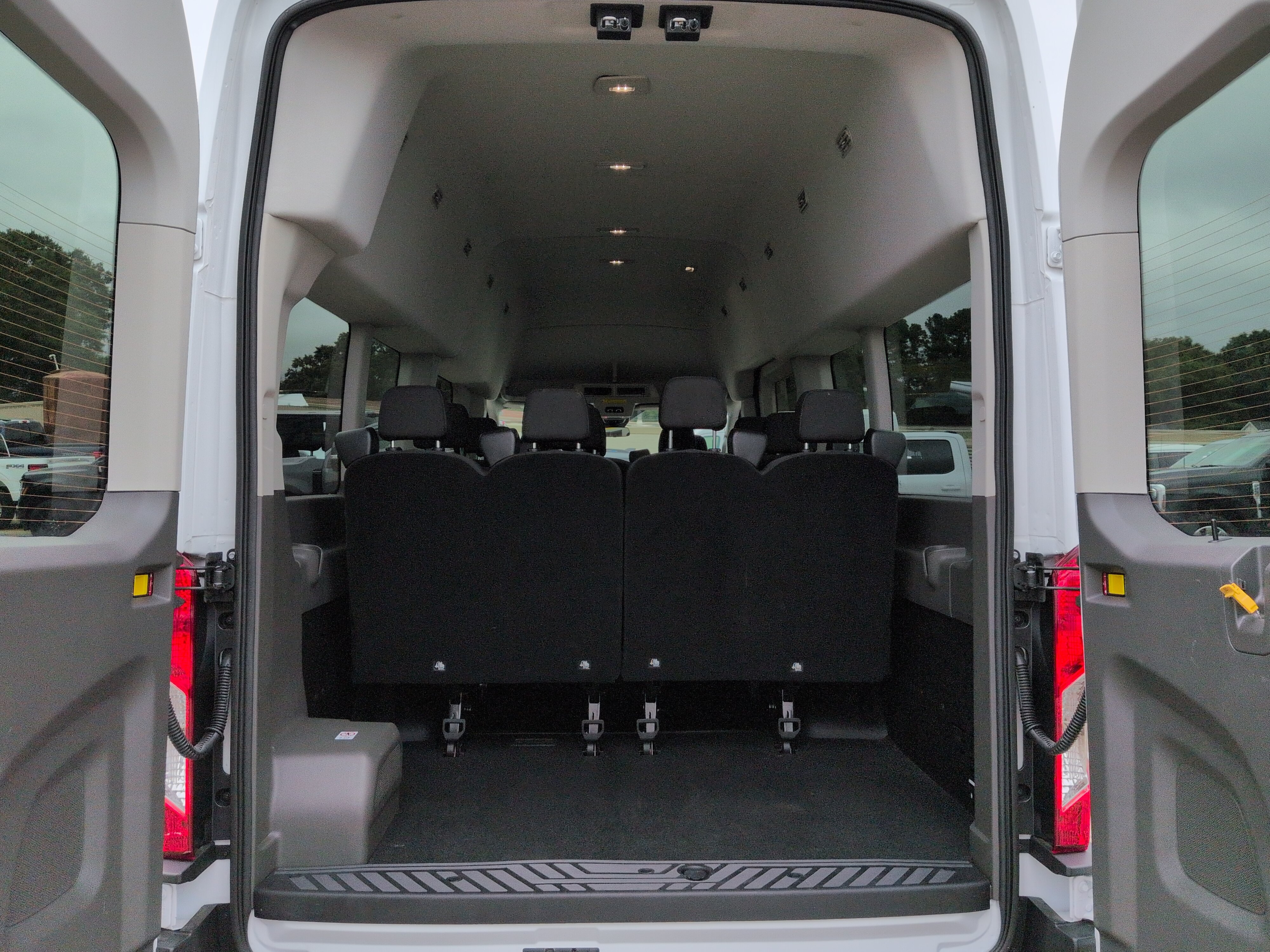 Certified 2025 Ford Transit 350 XLT RWD image 11