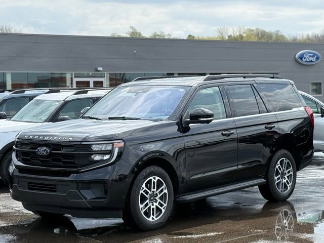 Certified 2025 Ford Expedition Active AWD/4WD image 35