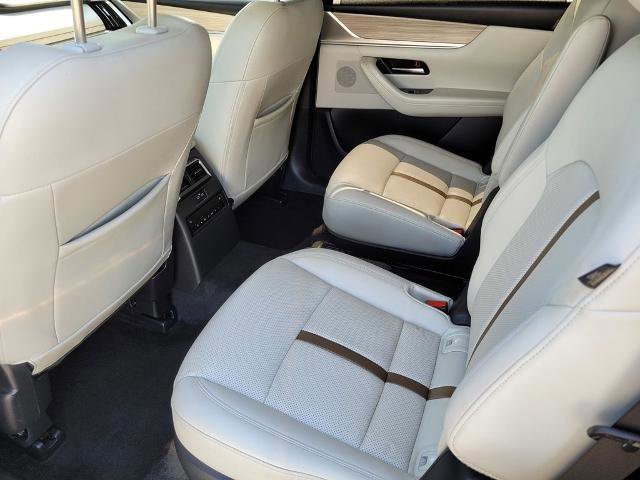 Used 2024 MAZDA CX-90 Plug-In Hybrid w/ Premium Plus image 11