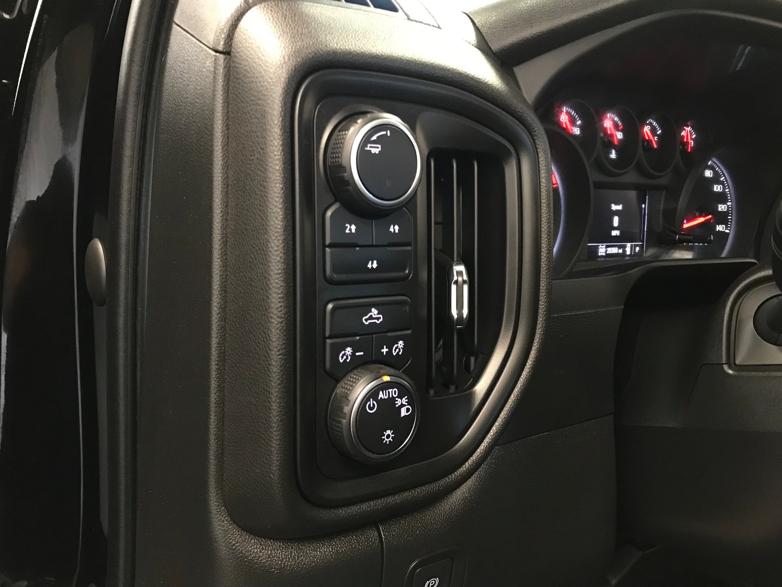 Used 2022 Chevrolet Silverado 2500 Custom w/ Custom Convenience Package AWD/4WD image 17