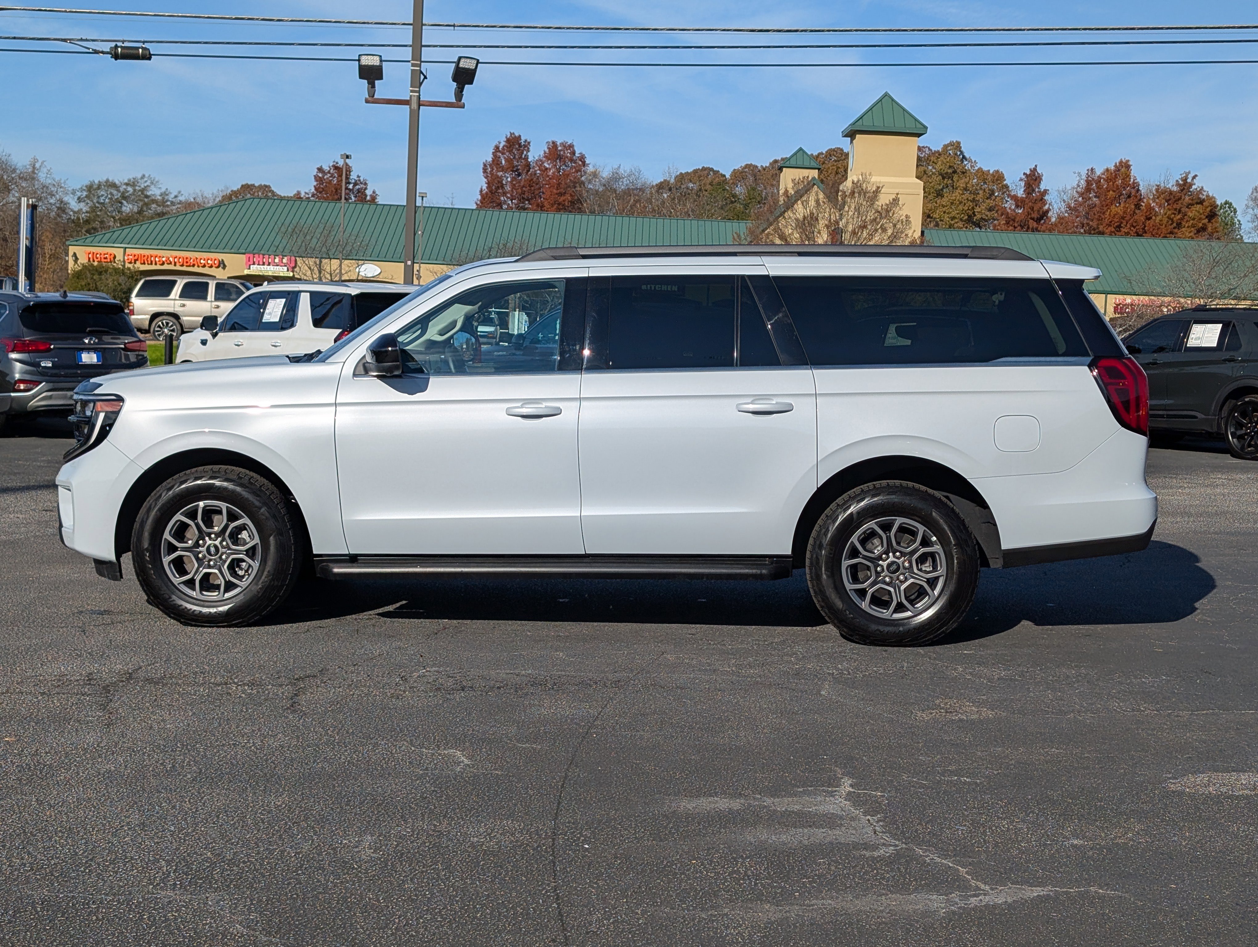 Certified 2025 Ford Expedition Max Active image 14