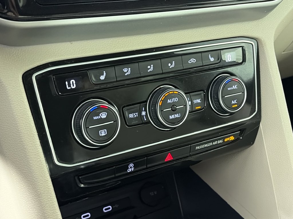 Used 2021 Volkswagen Atlas SEL AWD/4WD image 21