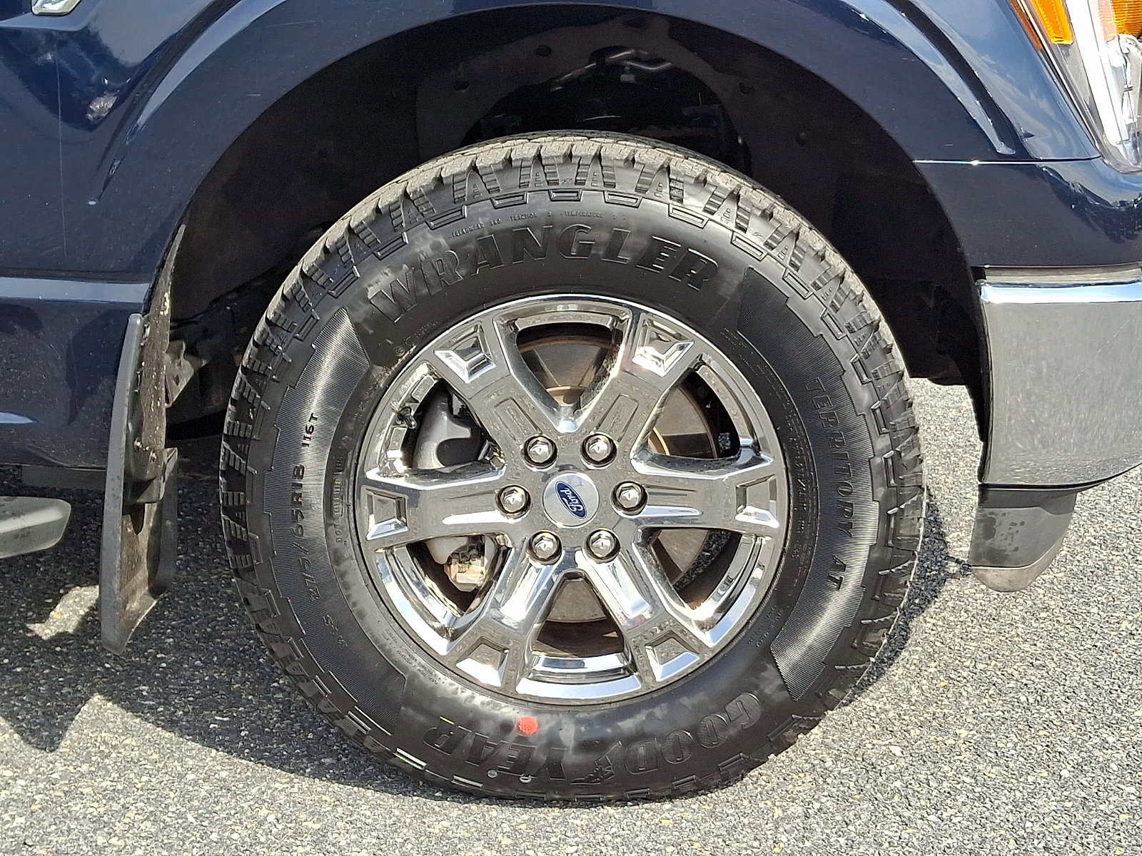 Certified 2022 Ford F150 XLT w/ Equipment Group 302A High image 8