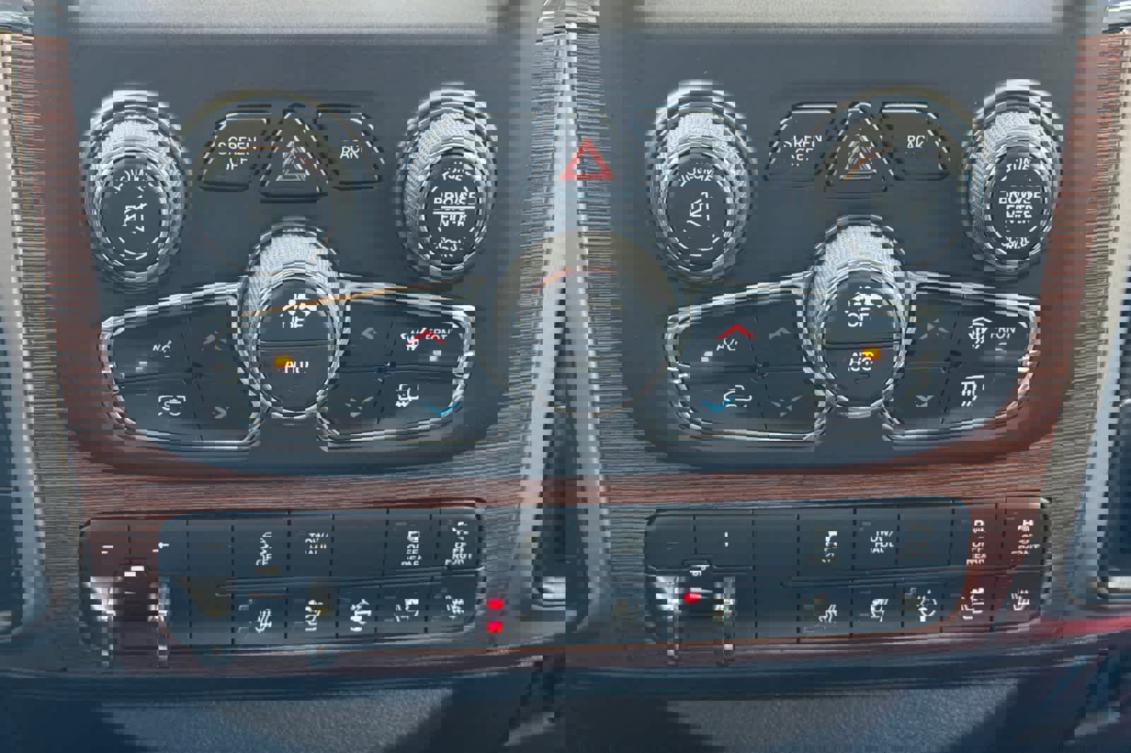 Used 2018 RAM 1500 Laramie w/ Convenience Group image 17