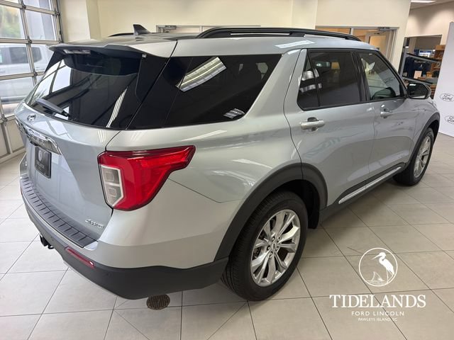 Certified 2024 Ford Explorer XLT w/ Equipment Group 202A AWD/4WD image 9