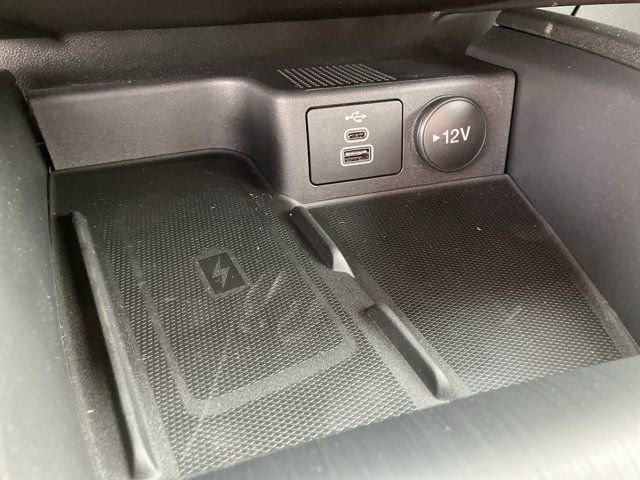 Certified 2025 Ford Escape SE w/ PHEV Premium Package FWD image 27