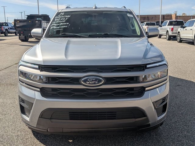 Certified 2023 Ford Expedition XLT RWD image 9