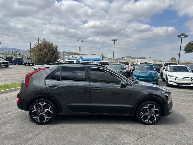 Used 2023 Kia Niro EX Touring FWD image 4