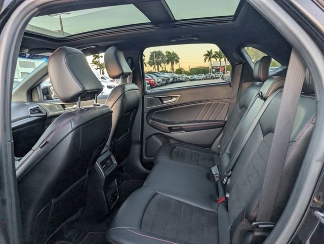 Certified 2020 Ford Edge ST-Line w/ Class II Trailer Tow Package image 11