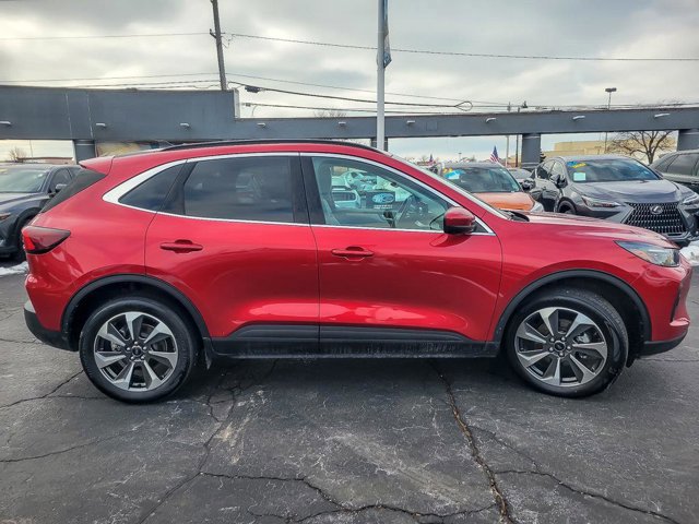 Certified 2024 Ford Escape Platinum image 6