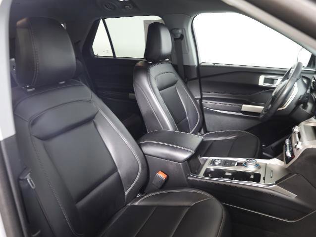 Certified 2023 Ford Explorer XLT w/ Equipment Group 202A image 10