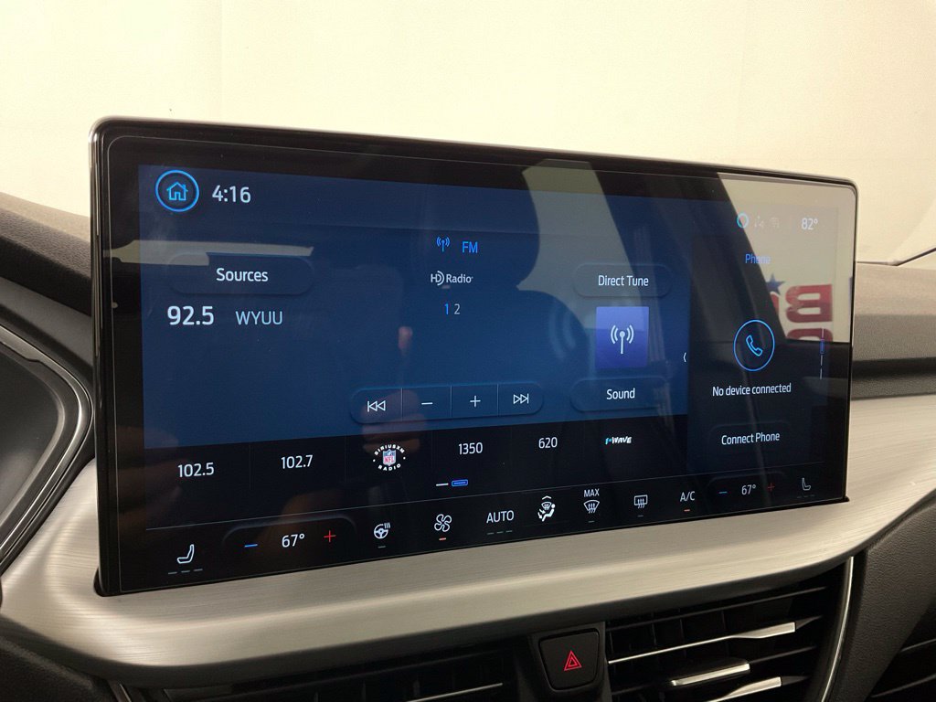 Certified 2025 Ford Escape Platinum w/ Premium Technology Package FWD image 23