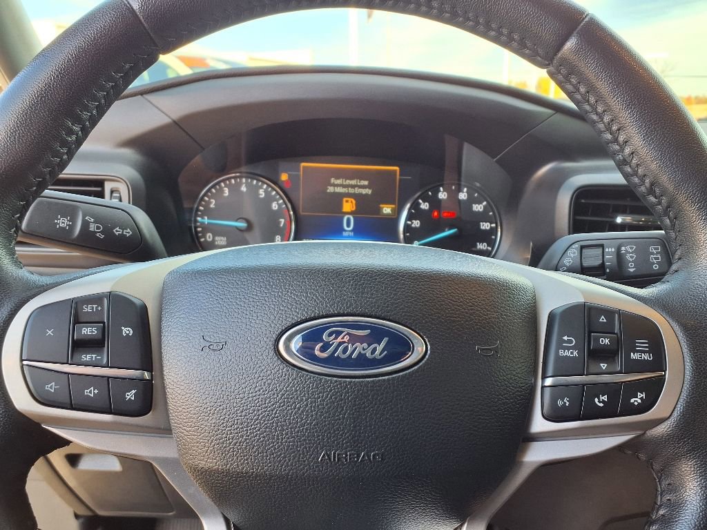 Certified 2023 Ford Explorer XLT w/ Class IV Trailer Tow Package image 18