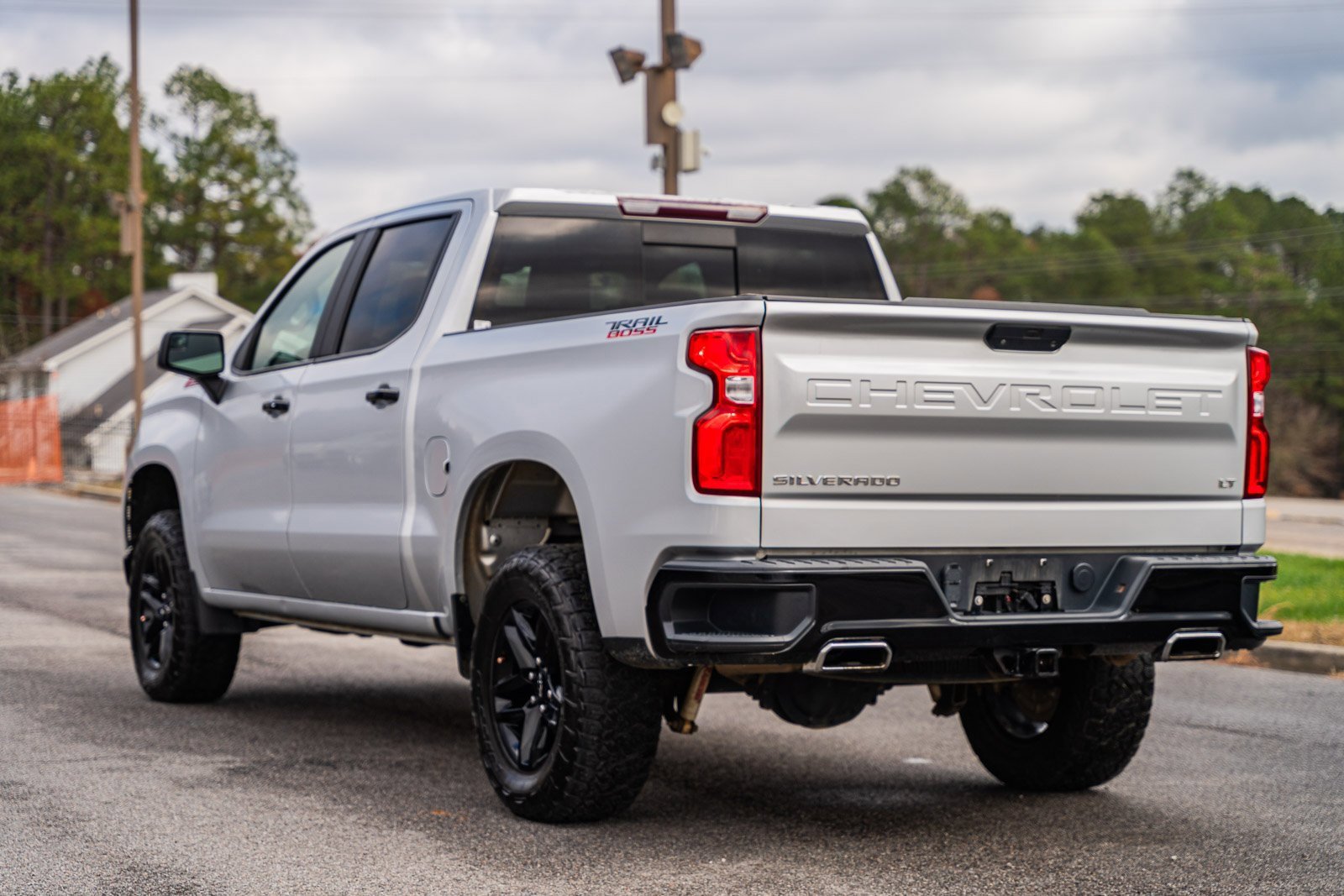 Used 2021 Chevrolet Silverado 1500 LT Trail Boss w/ Convenience Package II image 5