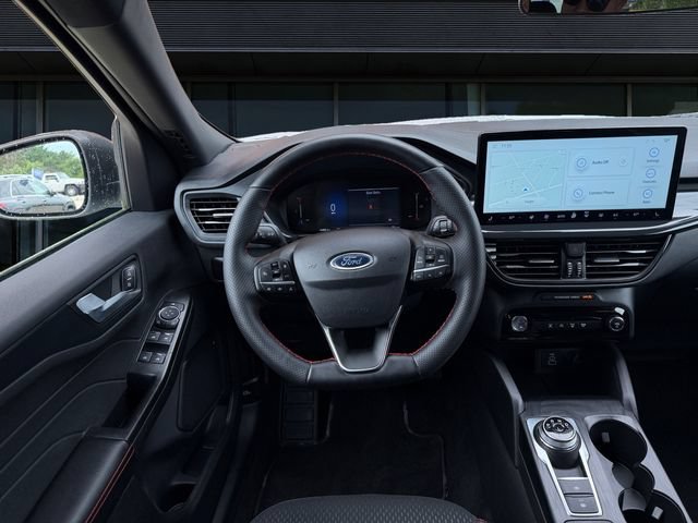 Certified 2025 Ford Escape ST-Line w/ Tech Pack #1 AWD/4WD image 12