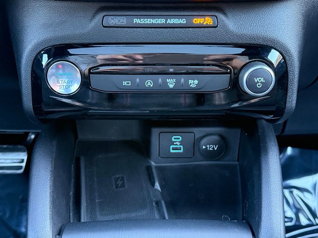 Certified 2023 Ford Escape ST-Line Select w/ Tech Pack #2 image 16