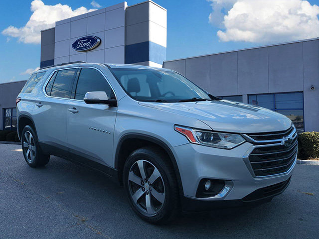 Used 2019 Chevrolet Traverse LT w/ LT Premium Package